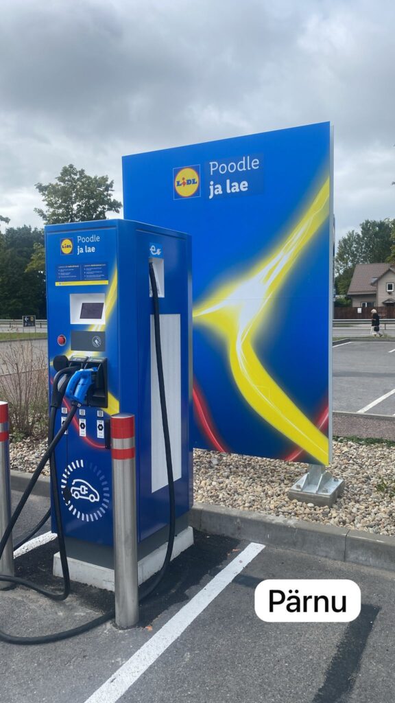 Elektriautode laadimispunktide kleepimine - Rescoval OÜ
